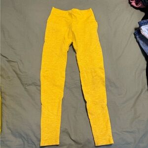 Alphalete Leggings in Bright Yellow